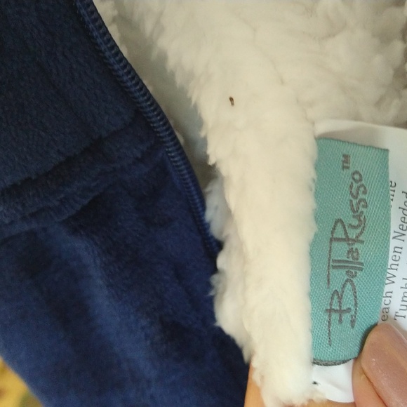 Knee Length Robe - Picture 10 of 10